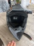 Crosshjälm Raven V325