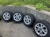 Audi originalfälgar med allrounddäck 205/55R16