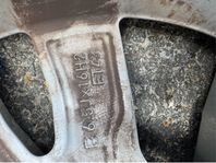 Audi originalfälgar med allrounddäck 205/55R16