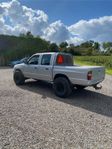 Mazda b2500 a traktor