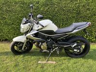 Yamaha XJ6 - Nybesiktigad, låga mil
