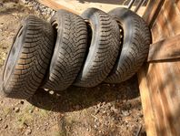 Nästan nya däck med fälg 185/60R15