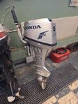 Honda 6hk säljes nyservad. Års 2004. 