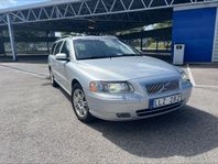 Volvo V70 2.4 Momentum Euro 4 | NAVI