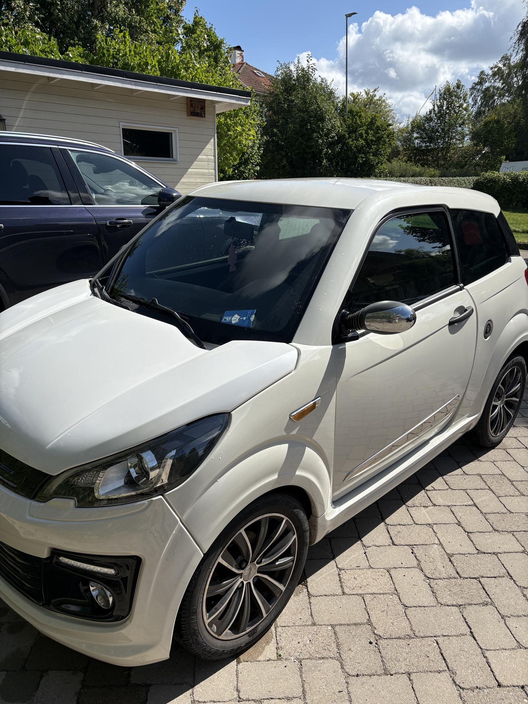 Ligier JS50L 0.5 DCI CVT, 8hk, 2019