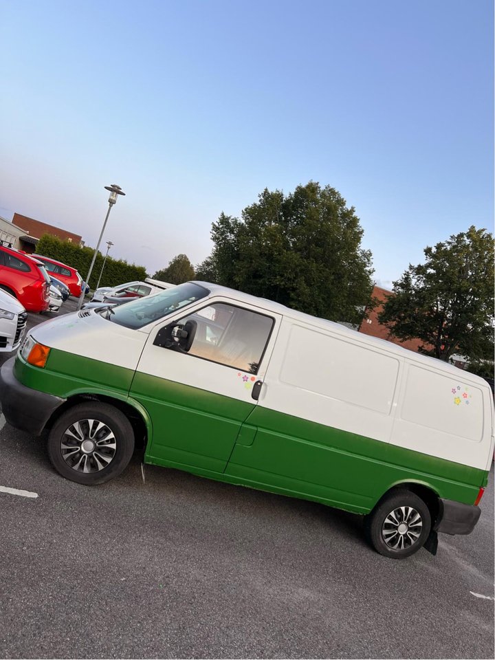 Volkswagen Transporter 2.4t 1...