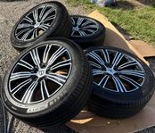 Volvo Original 18" 10-Multi Spoke Black Diamond Cut 