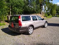 A traktor Volvo XC70 -2001