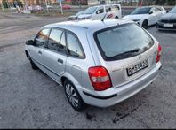 Mazda 323F 4000mil NyBesiktigad & NySkattad