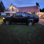 Nissan Navara 2.5 dci LE -07 A-traktor
