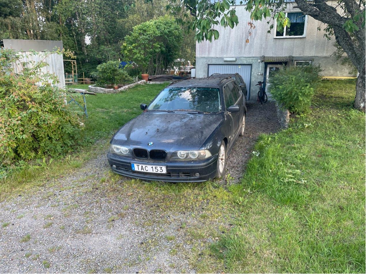 BMW 520 i Touring reparations...