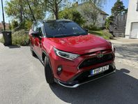 Toyota RAV4 PHEV Premium, soltak, JBL Info, dragkrok, v-däck