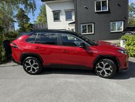 Toyota RAV4 PHEV Premium, soltak, JBL Info, dragkrok, v-däck