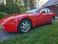 Porsche 944 S2