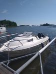 Fin daycruiser - Qviksilver 470 med Mercury 50 hk EFI