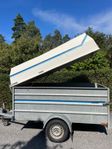 Släp med kåpa 4,8 m³ (nybesiktigad, nya bromsar)