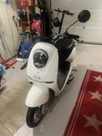 El moped - Apex