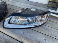 Volvo V50 strålkastare vänster