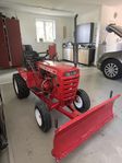Wheel Horse traktor