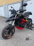 Ducati hypermotard 821