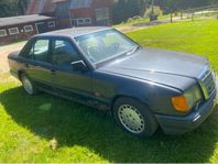 Mercedes-Benz 230 E
