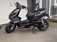 Yamaha Aerox 4