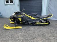 Lynx Boondocker 850 3700 RE 2020