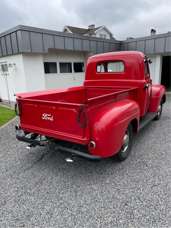 Ford F-1 3.9 V8 Manual, 101hp, 1950