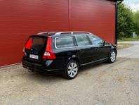 Volvo V70 2.4D 2010 manuell skinnklädsel fräsch