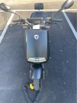 Yadea G5 Elmoped