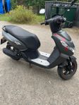 Peugeot kisbee 2019, mörkgrå