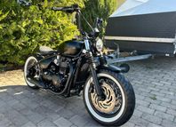 Triumph Bobber Black *Endast 423 mil , Utställningskick!