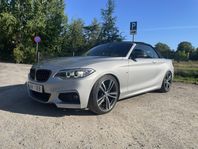 Fin BMW 220 i cab M Sport Sv såld, lågmil, bes 10/4