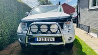 Reservdelsbil - Nissan Navara D40 2.5 dCi 4WD