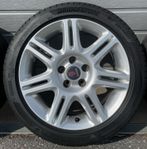 Saab original fälgar med Bridgestone sommardäck.