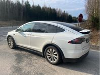 Tesla Model X 75D