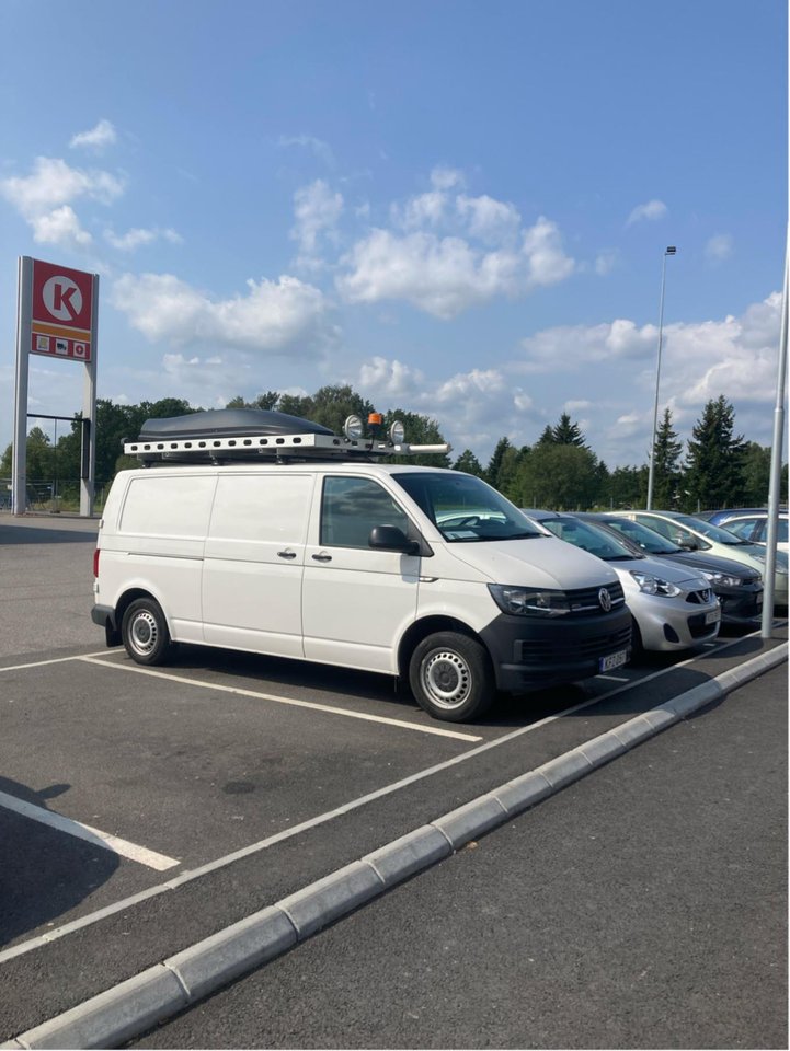 Verkstadsinredning och takpla...