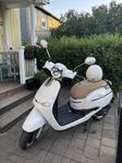 Moped Vespa 50cc i nyskick 