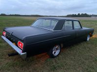 Ford Fairlane 4-dörrars Sedan 3.3