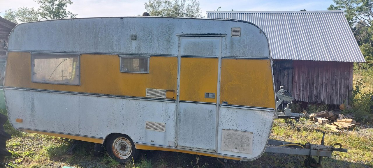 Husvagn, blivande BASTU/JAKTK...