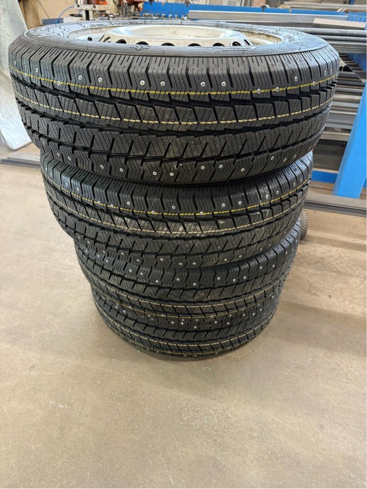 Nya dubbdäck för transporter