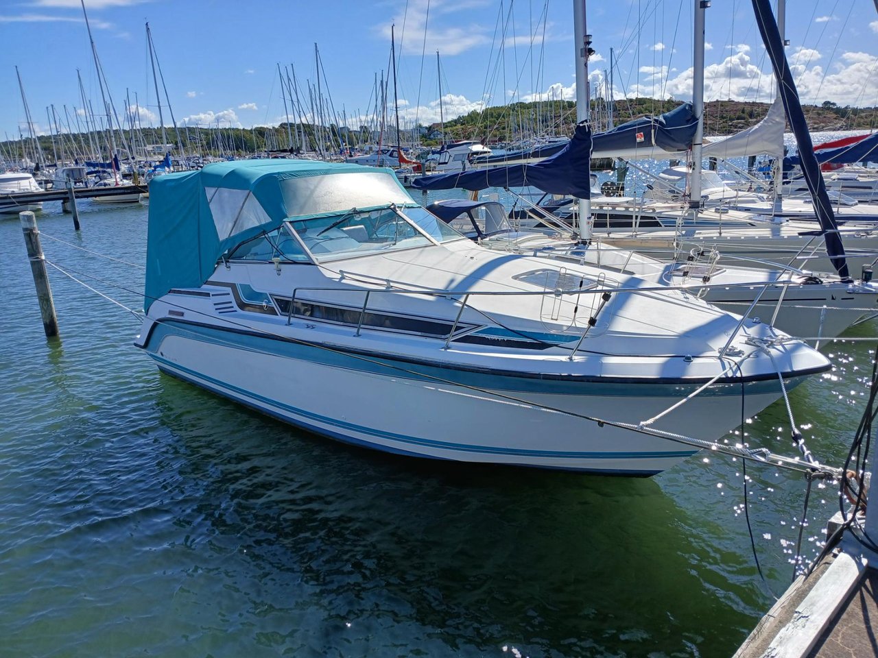 Carver Mointego 28 Mid Cabin ...