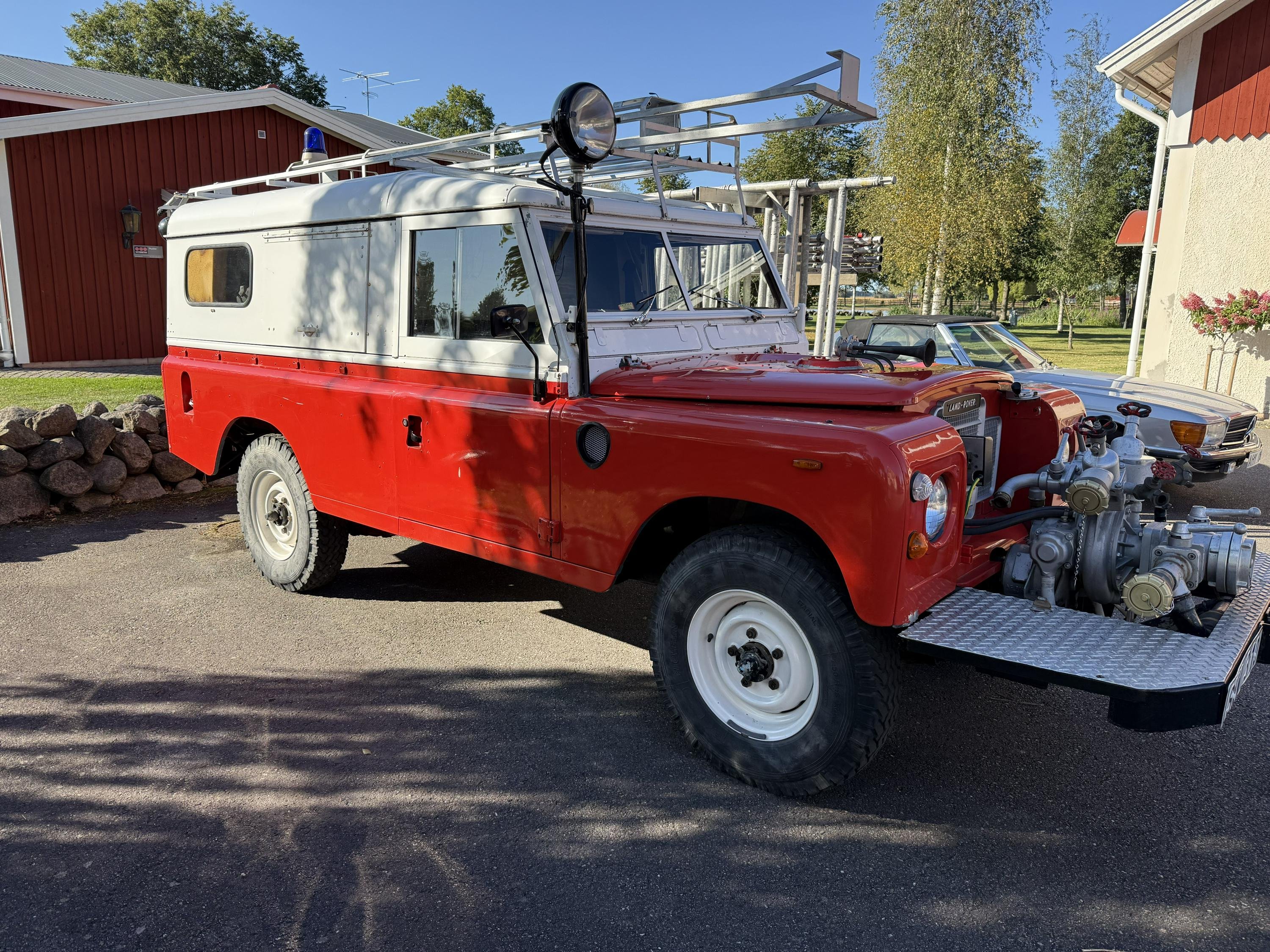 Land Rover 109 Hard Top 2.6 4x4 Manual, 86hp, 1976