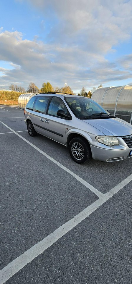 Chrysler Voyager 2.4 manuell