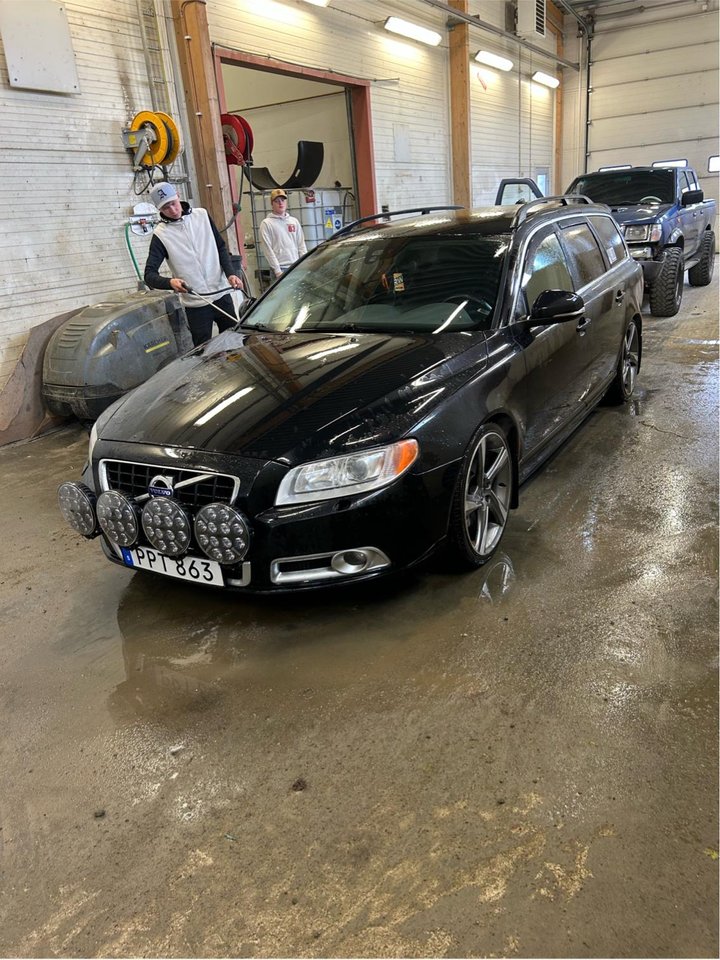 Volvo V70 D4 AWD Geartronic M...