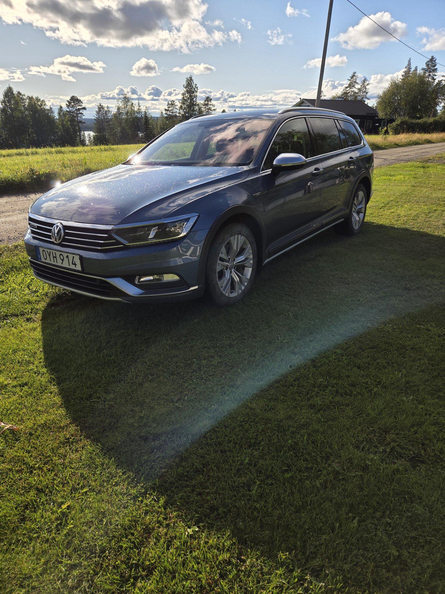 Volkswagen Passat Alltrack 2.0 TDI DPF SCR BMT 4Motion DSG Sequential, 190hp, 2016