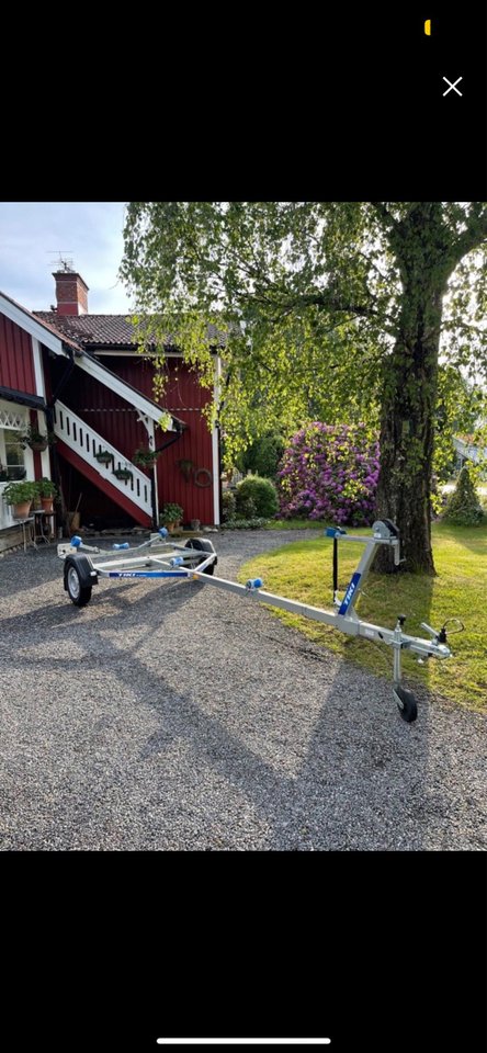 Tiki 750 (80kmh) & bt trailer...