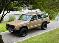 Jeep Cherokee 5-dörrar 4.0 4WD Automat