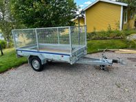 Släpvagn Respo bromsat med gallergrind och kapell