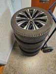 NOKIAN HAKKAPELIITTA R5 235/45 R18 + 18" 5‑V SPOKE BLACK